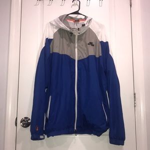 VINTAGE NIKE AIR WINDBREAKER